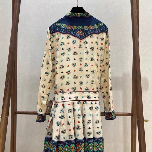 🚩steal authentic Gucci Floral Long Sleeve Dress - Cream and Blue - Picture 2 of 8
